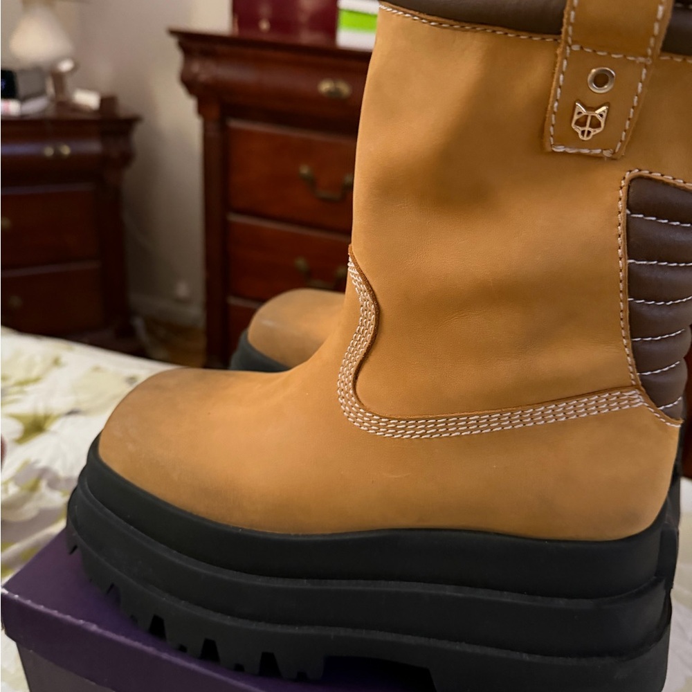 Naked Wolfe Tan and Brown Platform Boots Size 39 - Picture 4 of 8